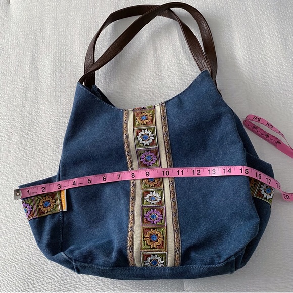 Cute + Roomy Boho Shoulder Bag - Picture 9 of 16